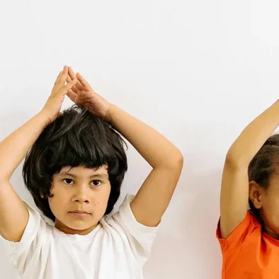 Utiliser les outils du Yoga pour les enfants avec le CFEY